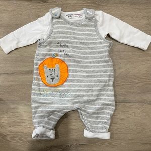 Baby overall set